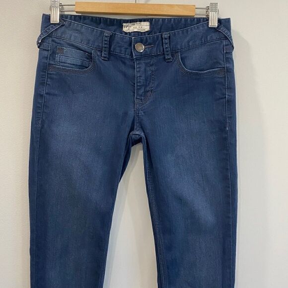 Free People Mid Rise Skinny Jeans - Picture 2 of 8